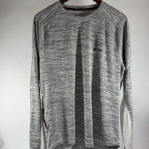 Oakley Men's Heathered Gray Tech Long Sleeve Tee
